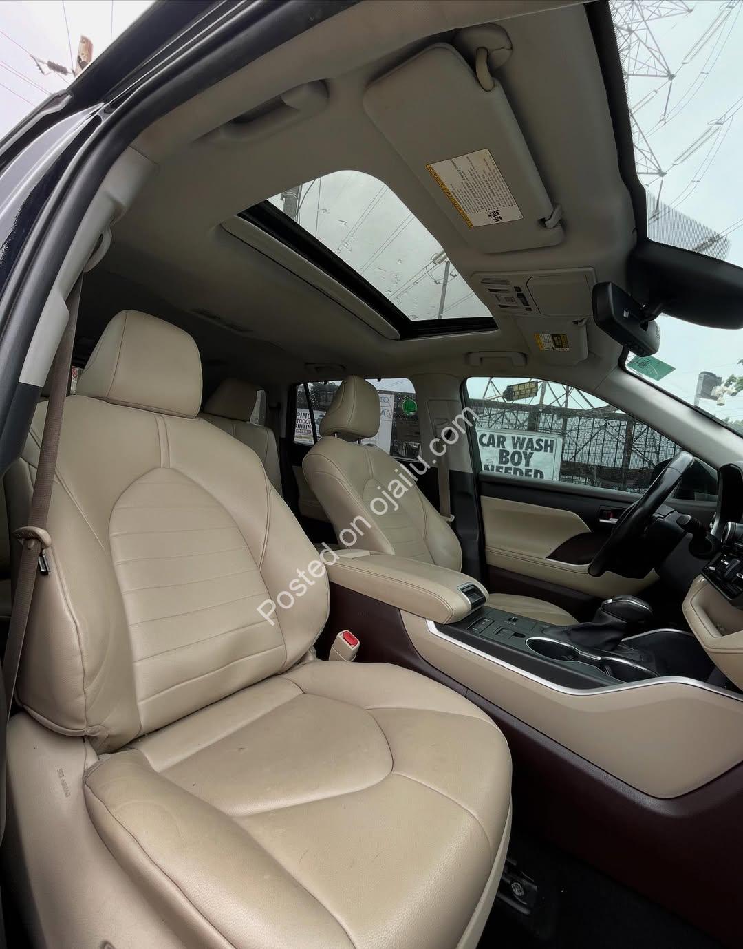 2021 Toyota Highlander XLE – Foreign Used, Push Start & Reverse Cam!