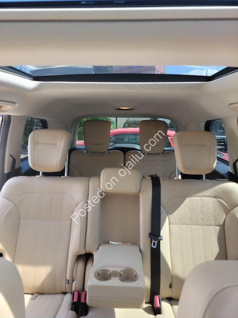 Luxury 7-Seater Mercedes GLS 450 – Accident-Free & Loaded