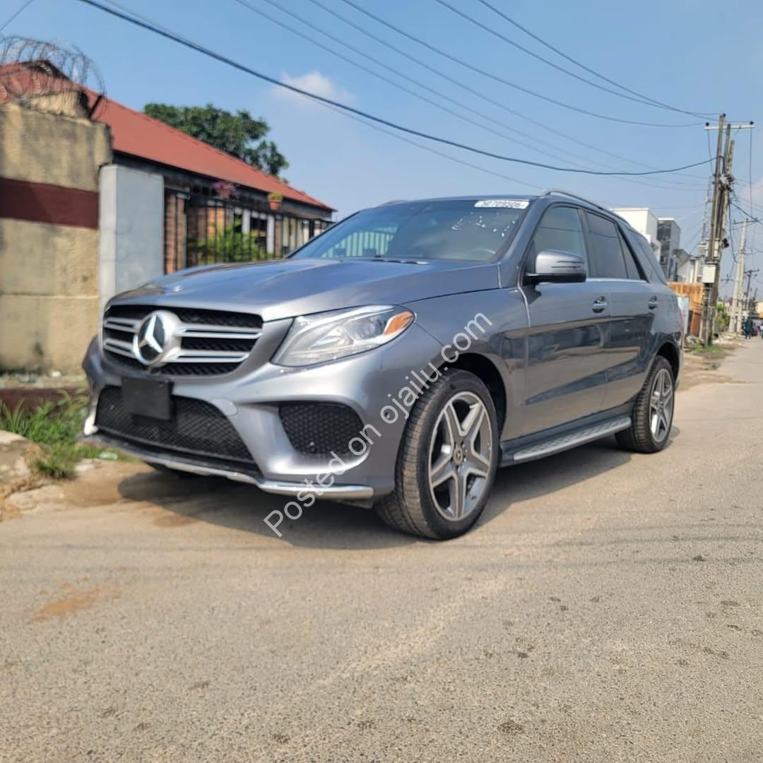 2018 Mercedes-Benz GLE350 AMG: 360 Camera, Black Leather, Pristine