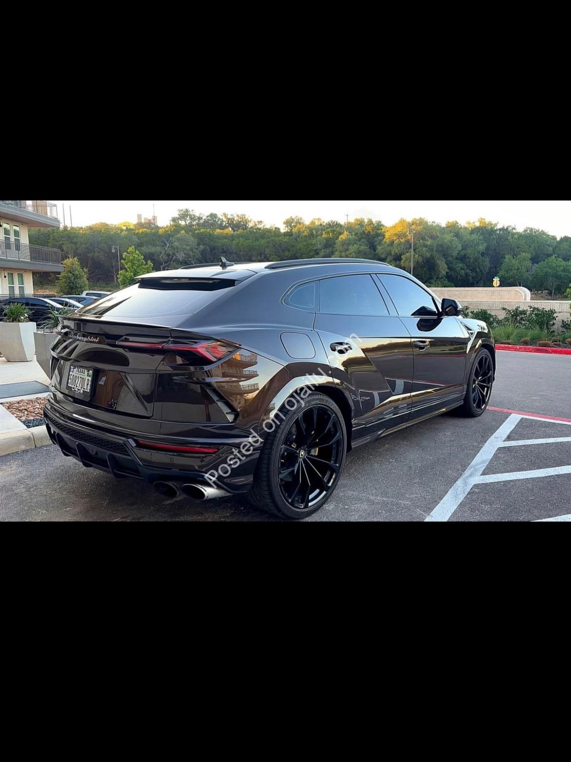 2020 Lamborghini Urus: Accident-Free, Fully Loaded Beast
