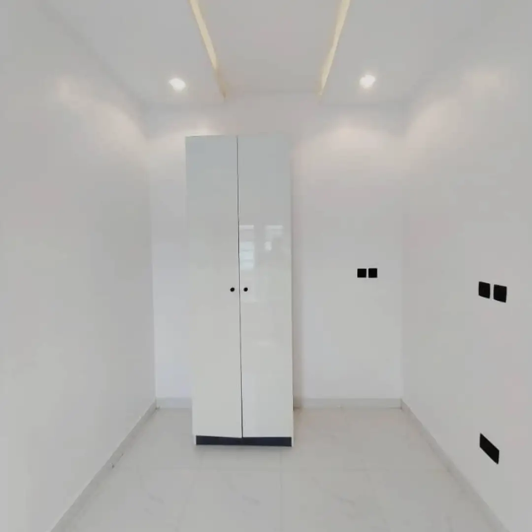 6-Bed Chevron Duplex with Pool & Sprawling Compound