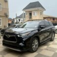 2021 Toyota Highlander Platinum AWD – Blacked-Out Luxury, Priced to Move