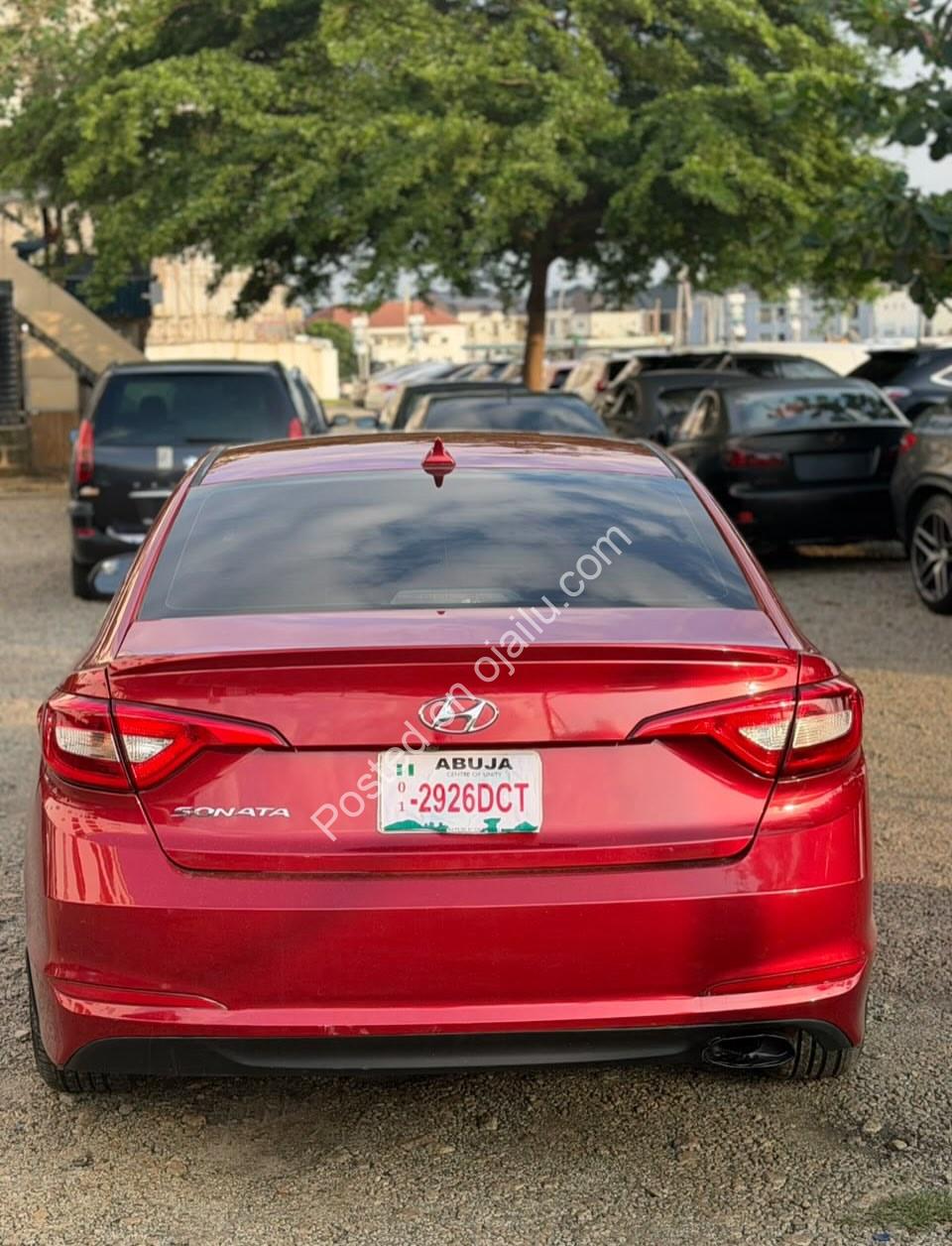 2017 Hyundai Sonata: Pristine Local Used with Apple CarPlay