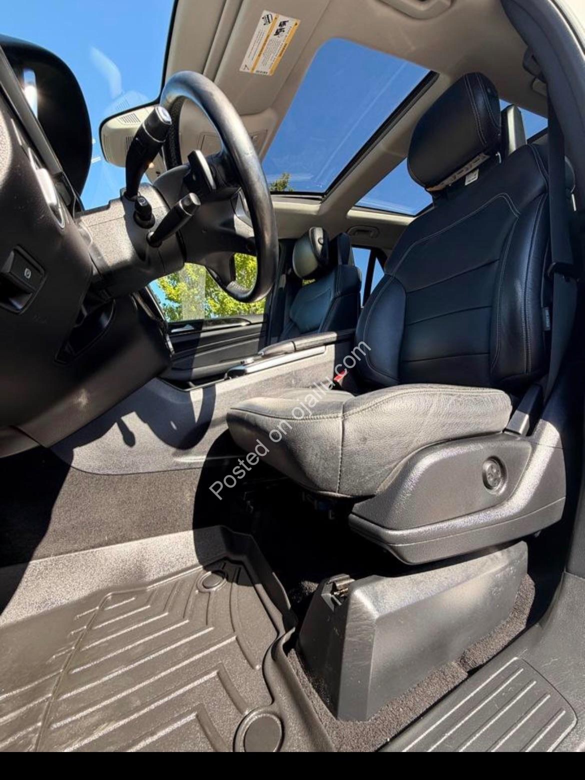 2015 Mercedes-Benz ML400 4Matic – Fully Loaded, Accident-Free!