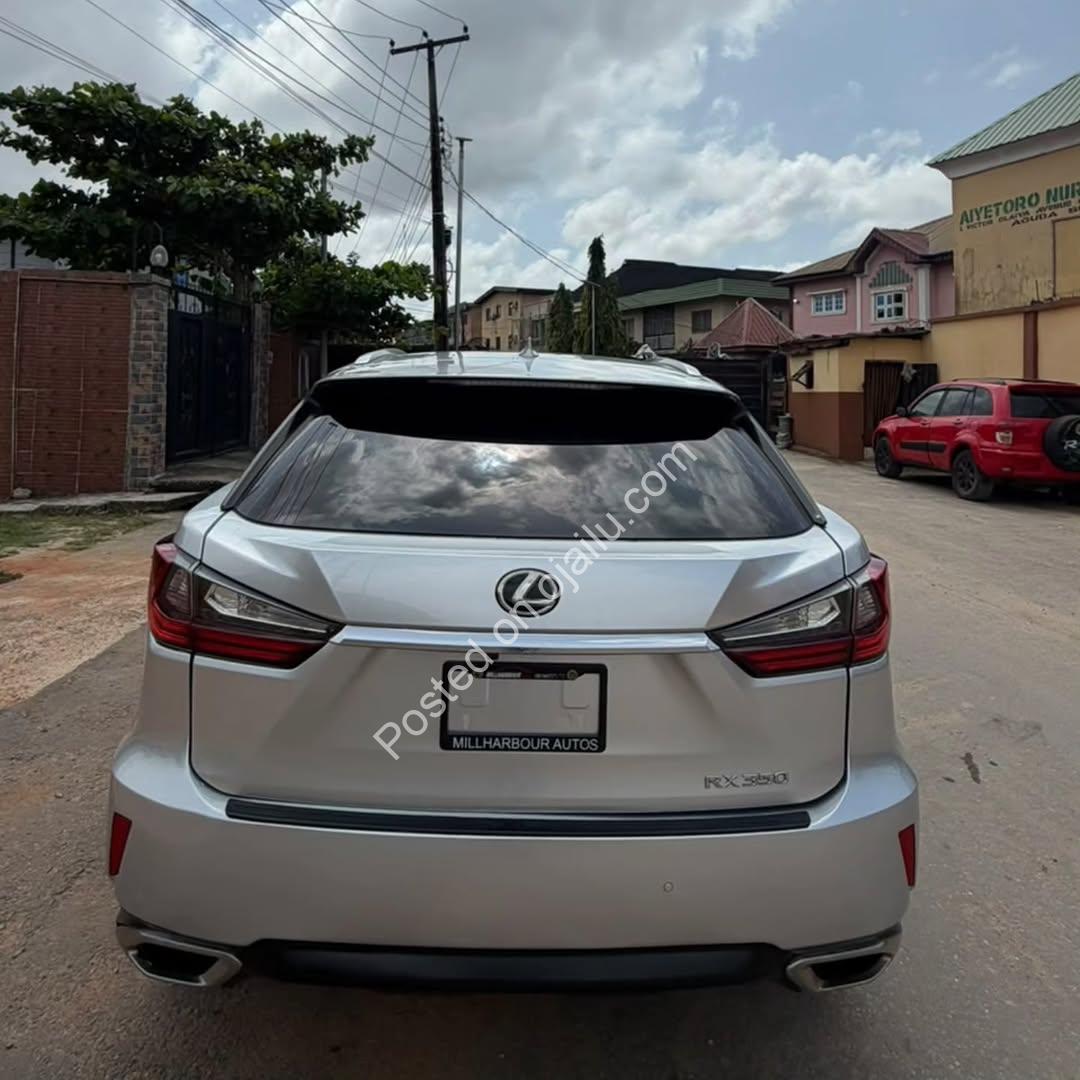 2017 Lexus RX350: Loaded Luxury SUV with Sunroof & Cooled Seats