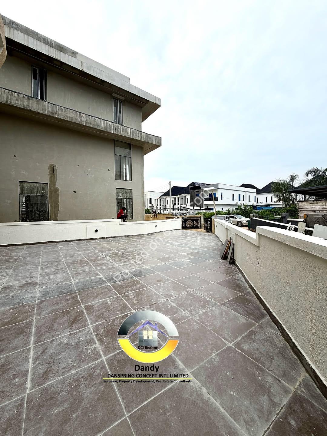 5-Bed Lekki Marvel: Cinema, Pool & Rooftop Views