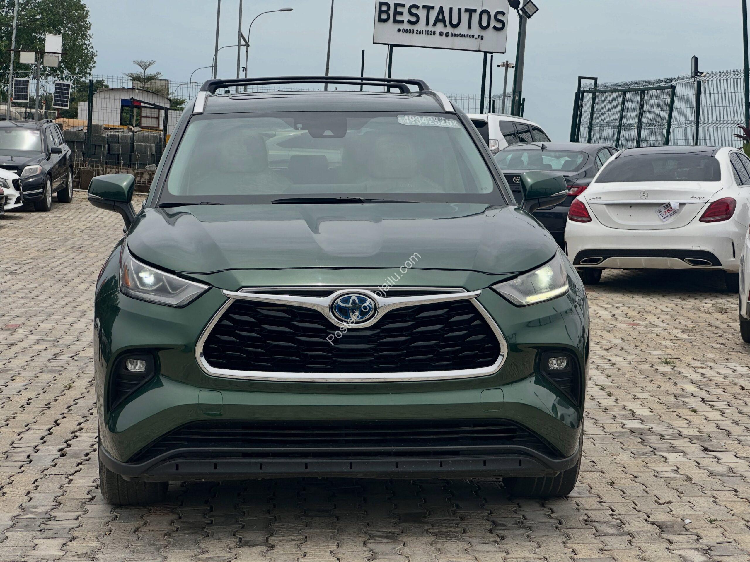 2023 Toyota Highlander: Foreign Used, Flexible Payment!