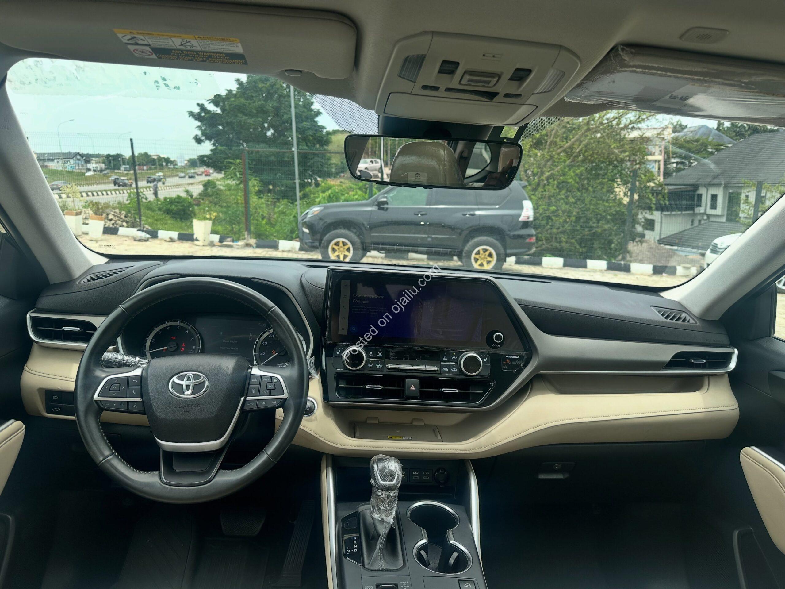 2023 Toyota Highlander: Foreign Used, Flexible Payment!