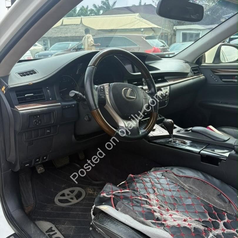 Luxury Loaded: 2014 Lexus ES 350 V6