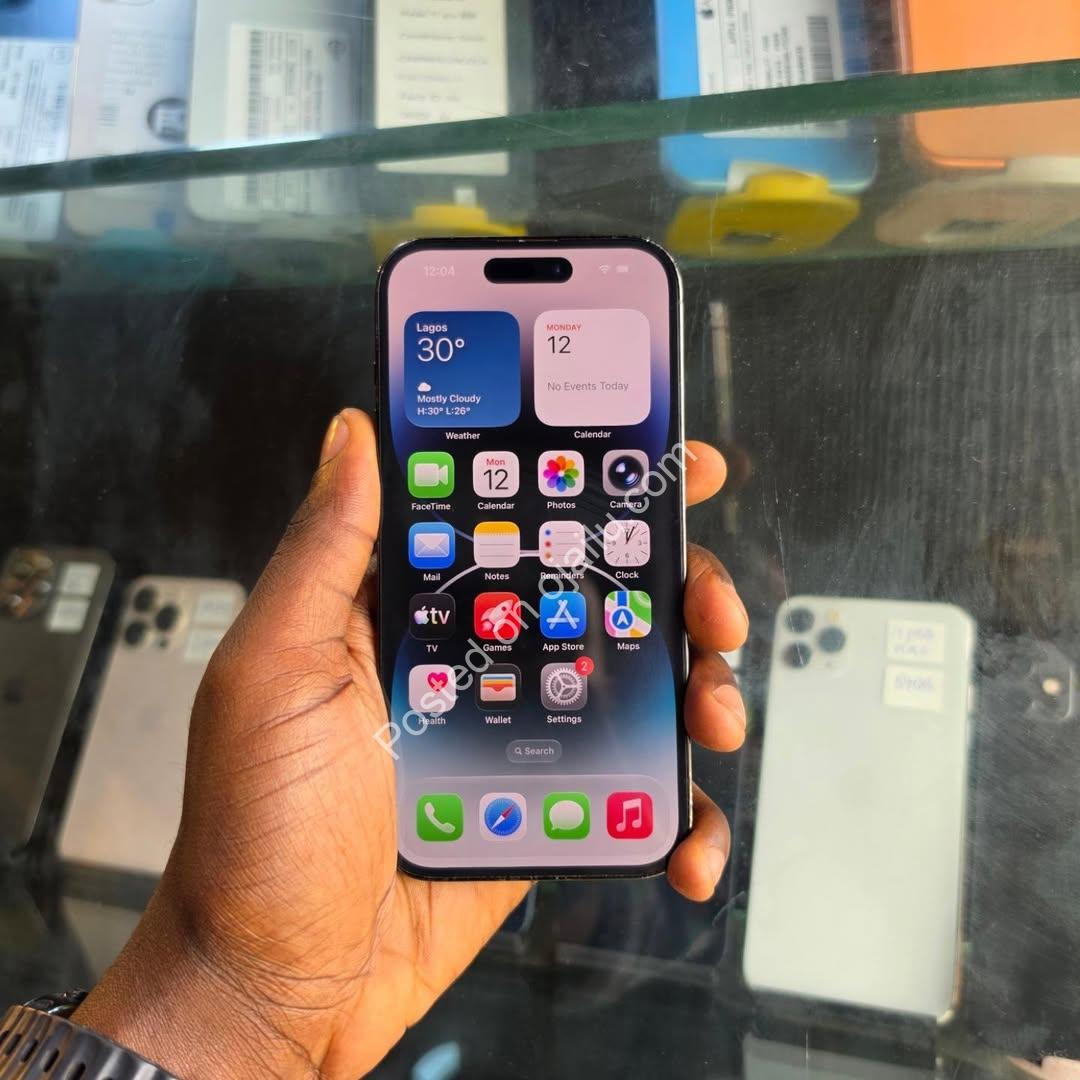 Sleek Black iPhone 14 Pro 128GB – Unlocked, Free Pouch & Screen Guard