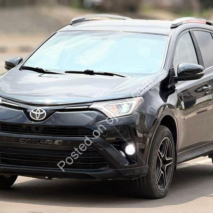 Pristine 2014 Toyota RAV4 – Premium Condition, Original Duty!