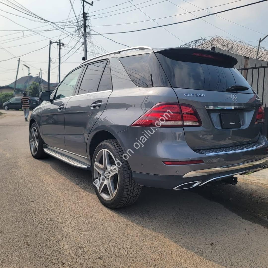 2018 Mercedes-Benz GLE350 AMG: 360 Camera, Black Leather, Pristine