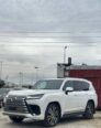 2022 Lexus LX600: Ultimate Luxury SUV with HUD & Wireless Charging