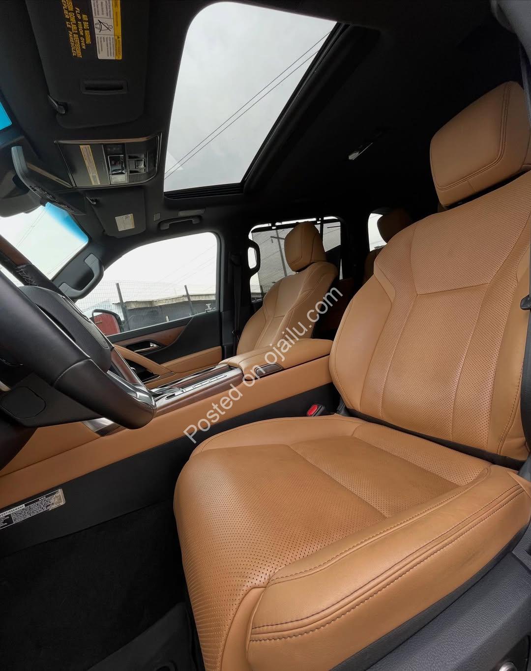 2022 Lexus LX600: Ultimate Luxury SUV with HUD & Wireless Charging