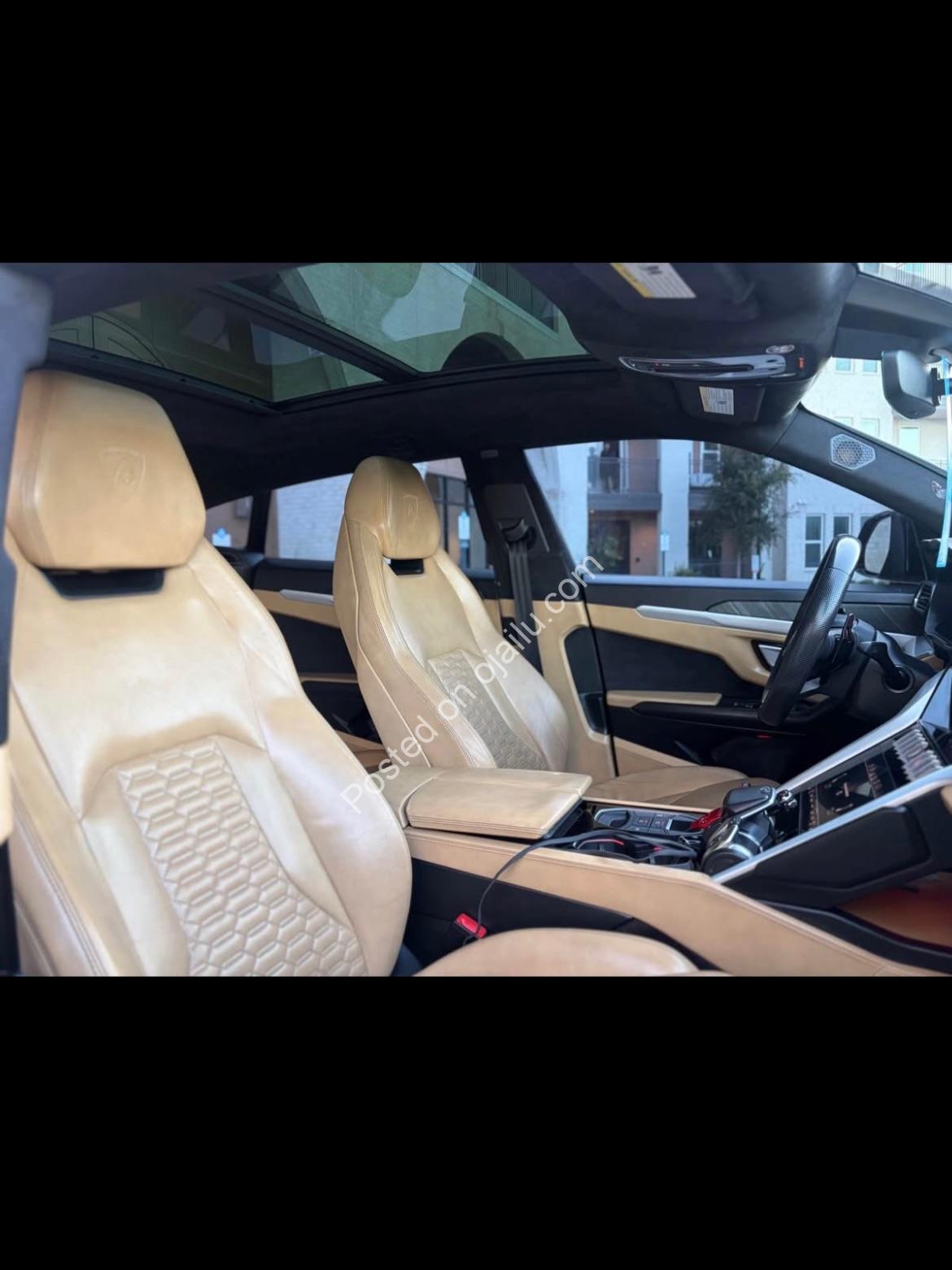 2020 Lamborghini Urus: Accident-Free, Fully Loaded Beast