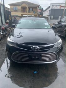 2017 Toyota Avalon XLE: Accident-Free Luxury Sedan