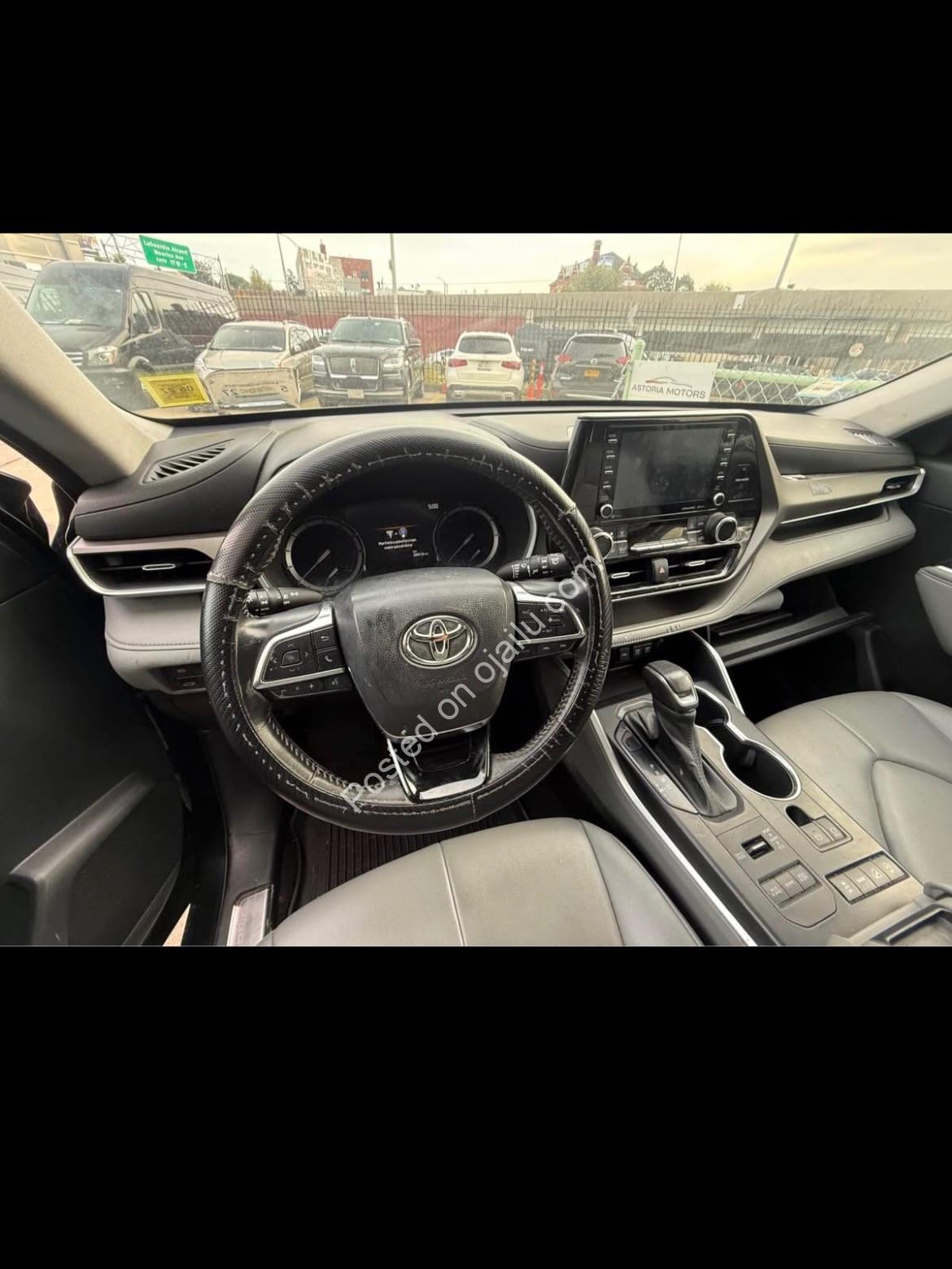 2020 Toyota Highlander XLE AWD: Clean Title Gem