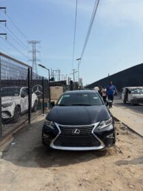 2018 Lexus ES350 AWD – Clean Title