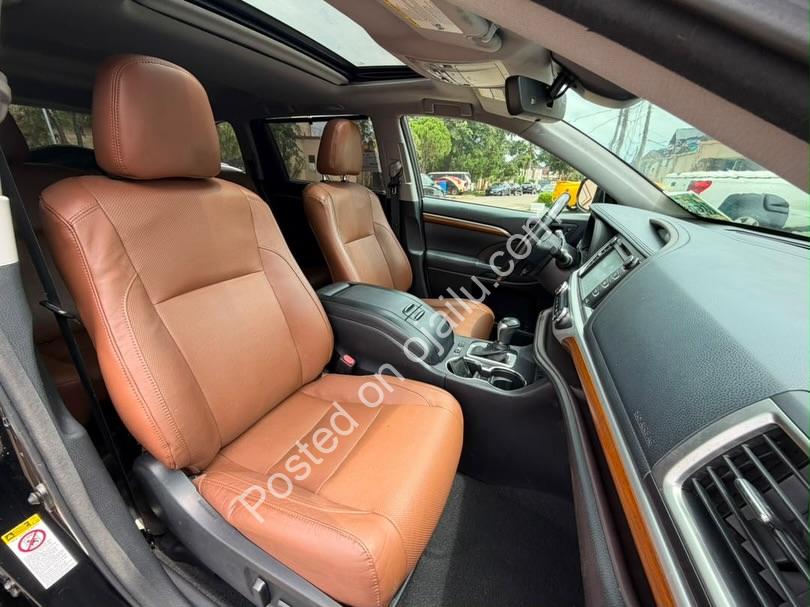2017 Toyota Highlander Limited – Black on Tan, Pristine!