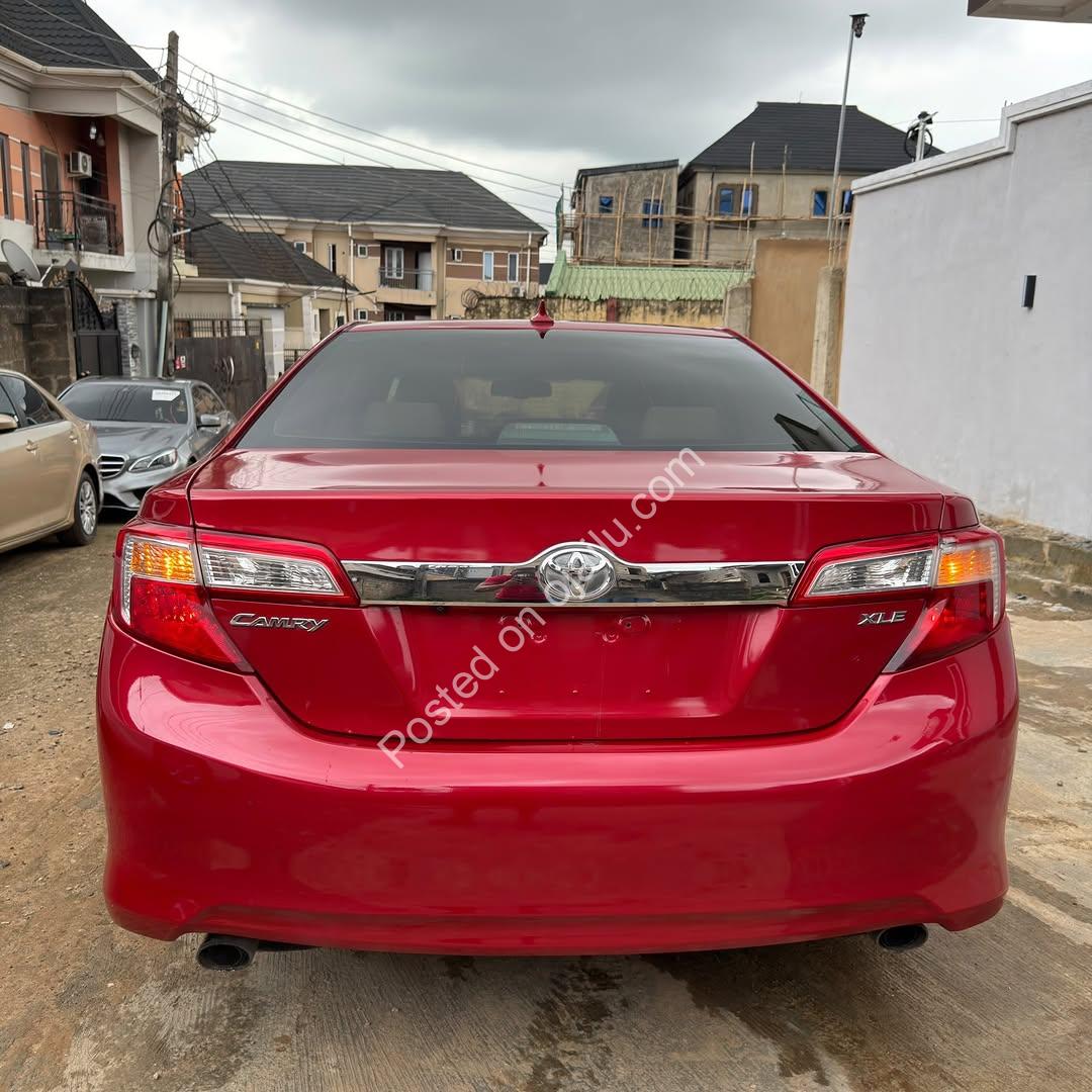 2013 Toyota Camry XLE – Fully Loaded, Pristine Foreign Used