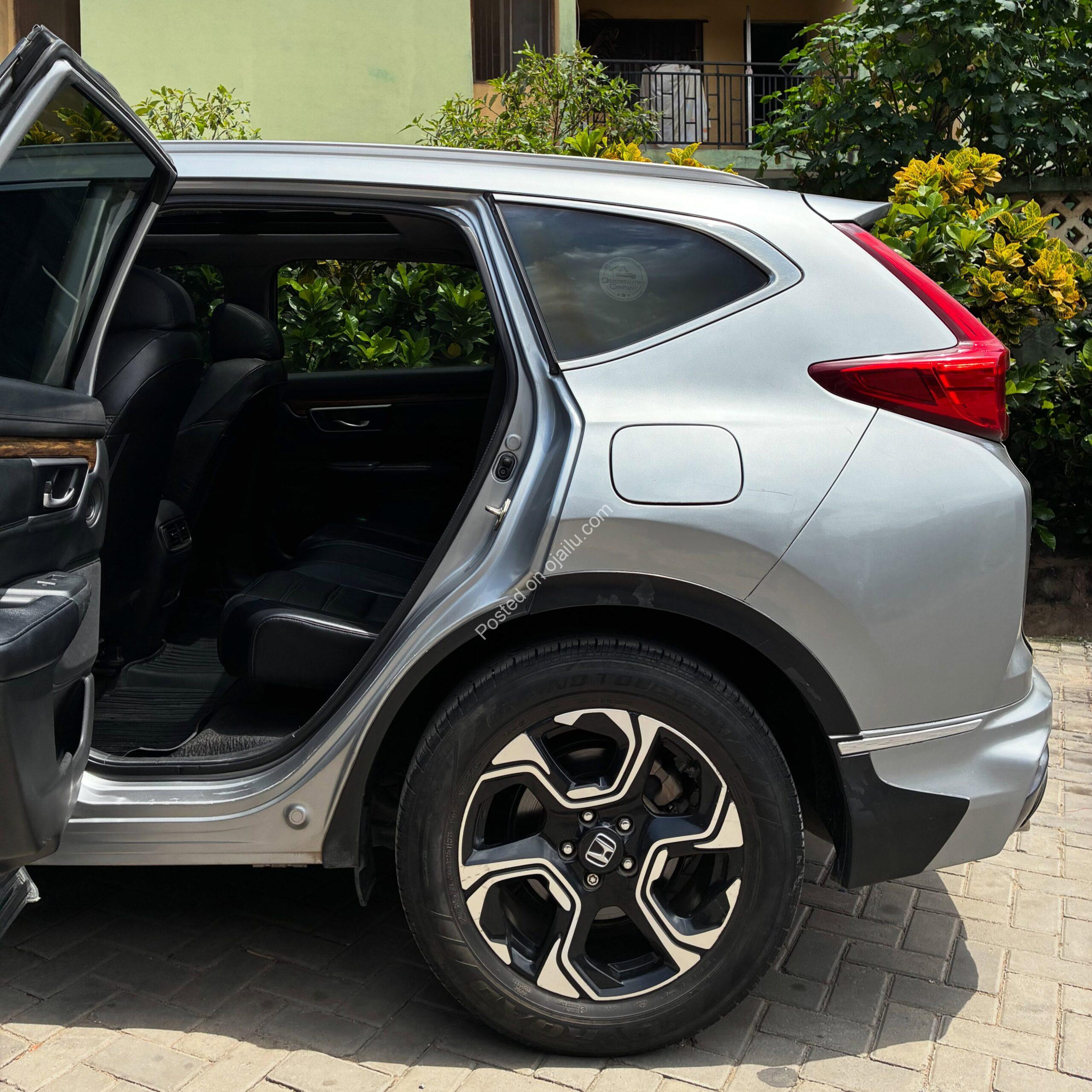 2018 Honda CR-V Touring AWD: Loaded, Turbocharged, Pristine