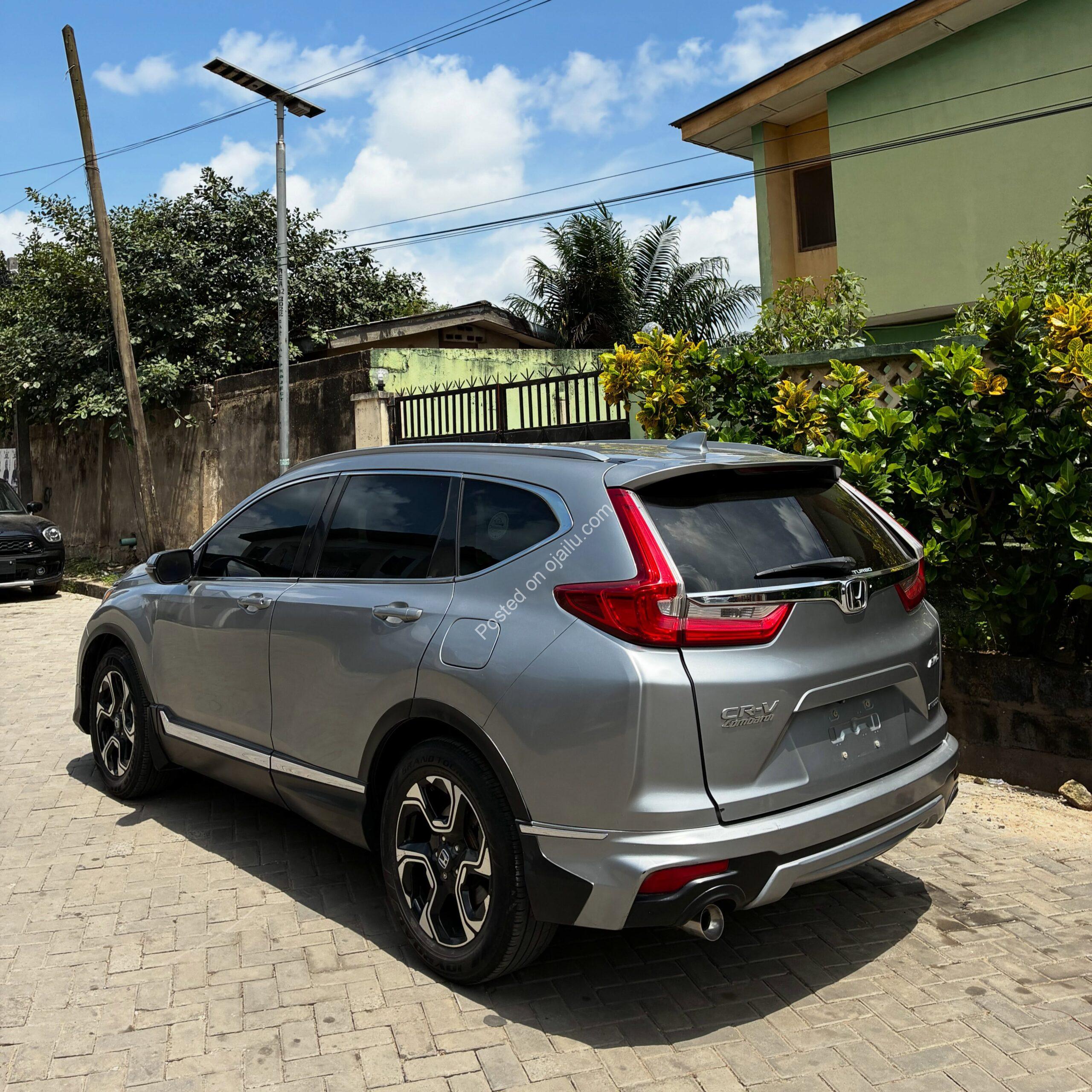 2018 Honda CR-V Touring AWD: Loaded, Turbocharged, Pristine