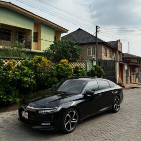 2019 Honda Accord Sport – Black on Tomato Red