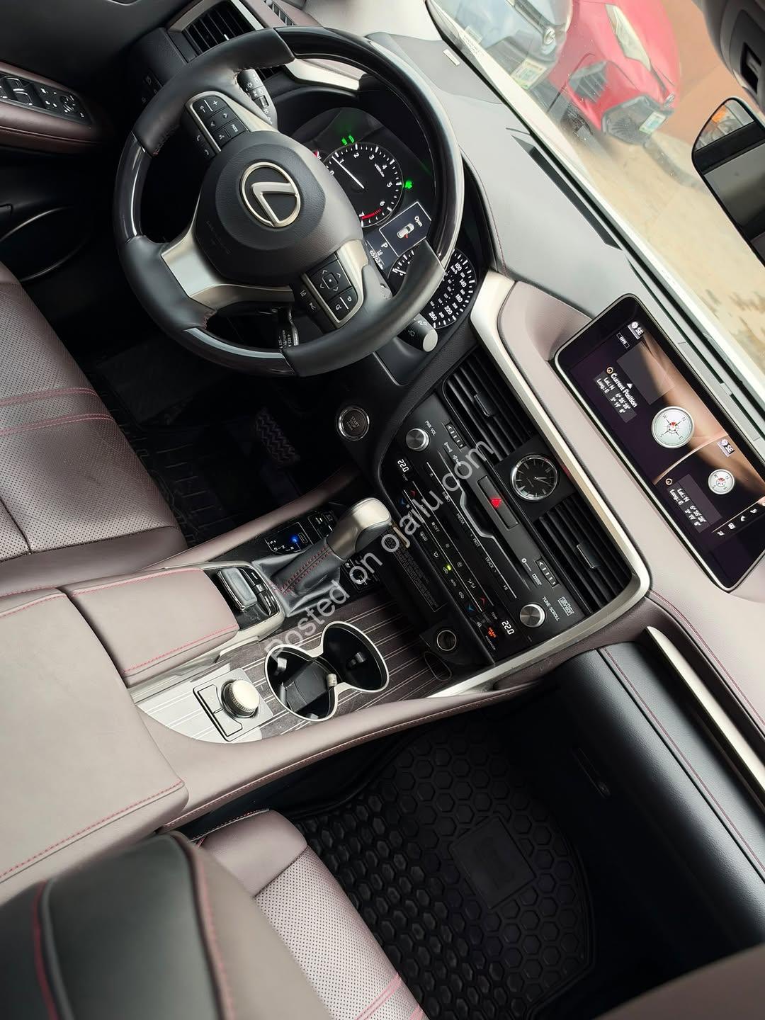 2017 Lexus RX350 Premium: Fully Loaded Luxury Awaits