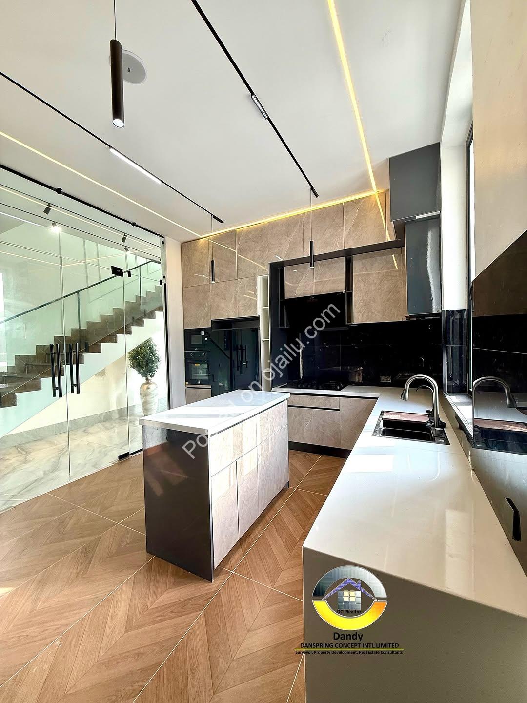 Live Royally: 5-Bed Lekki Duplex With Cinema & Pool