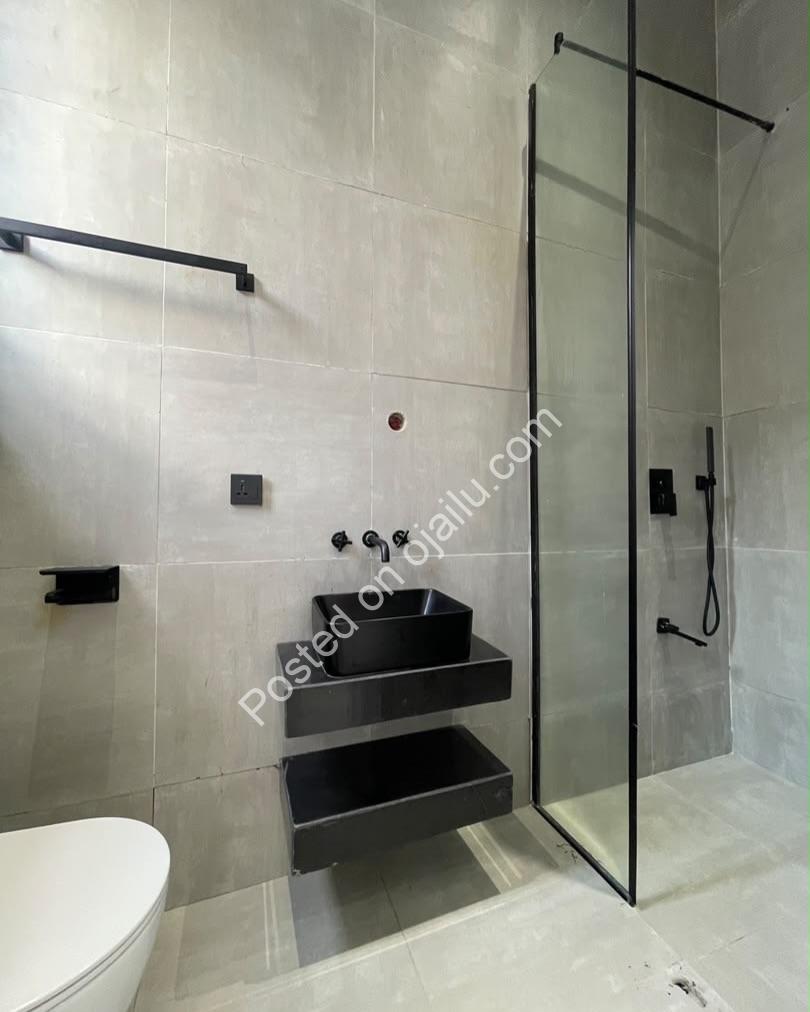 Ikota 5-Bed Smart Duplex with Rooftop & Cinema