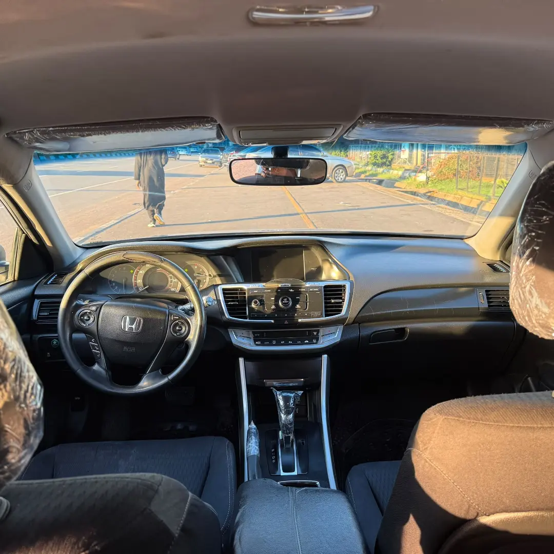 2013 Honda Accord V6 – Buy & Drive, Ice-Cold AC