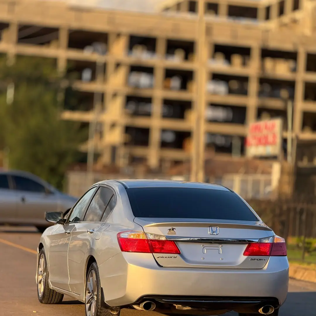 2013 Honda Accord V6 – Buy & Drive, Ice-Cold AC