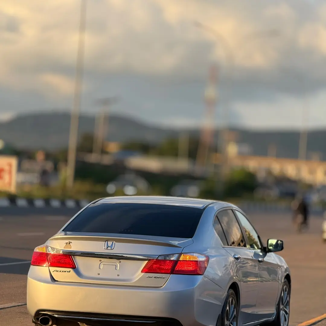 2013 Honda Accord V6 – Buy & Drive, Ice-Cold AC