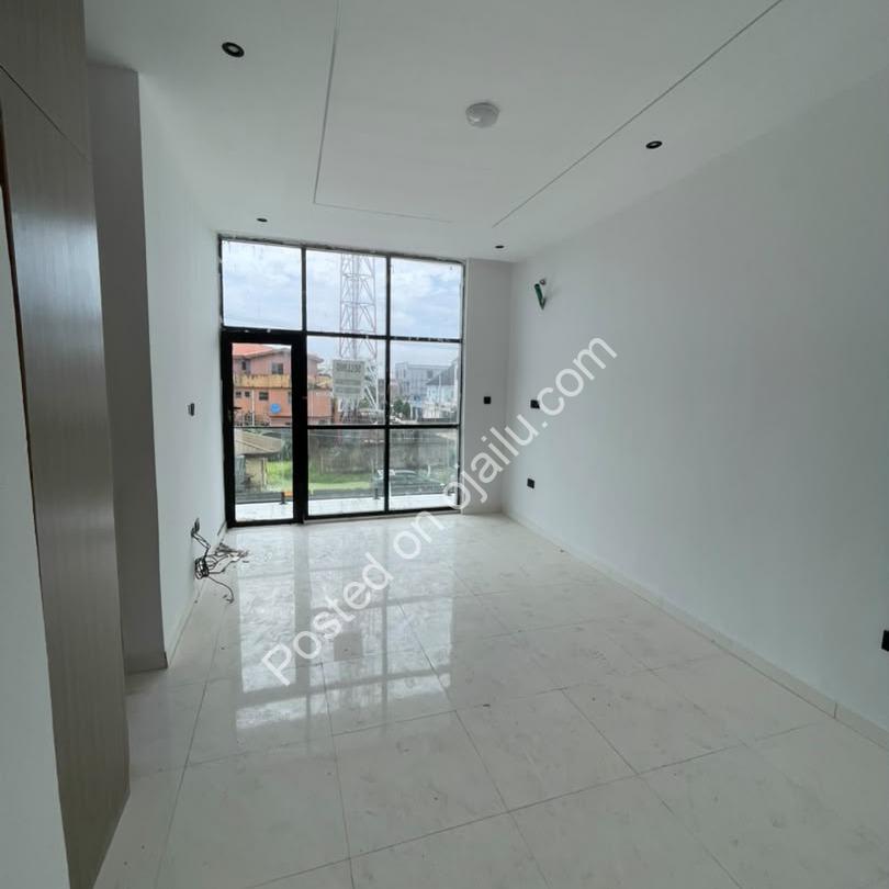 Sangotedo Smart Living: 3-Bed Terrace Duplex with CofO