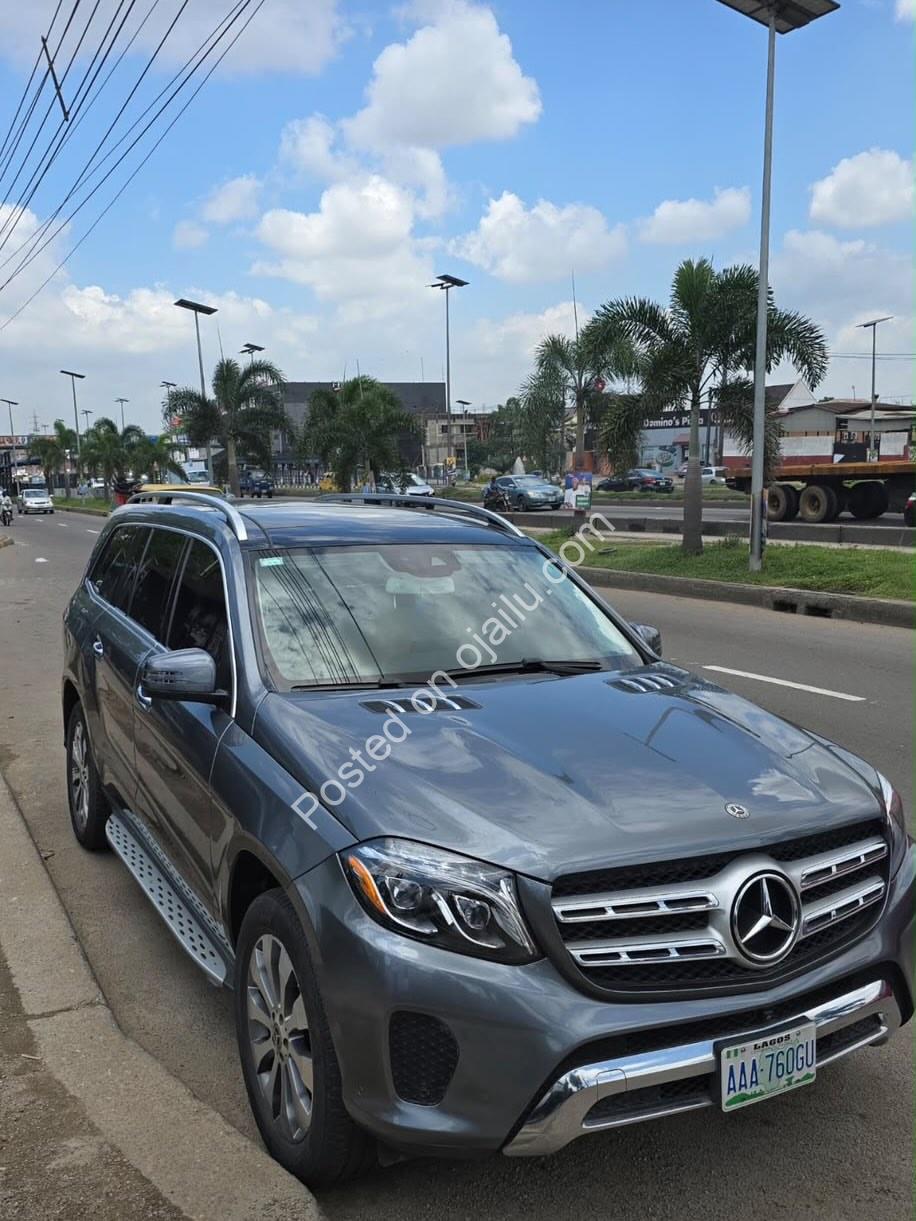 Luxury 7-Seater Mercedes GLS 450 – Accident-Free & Loaded