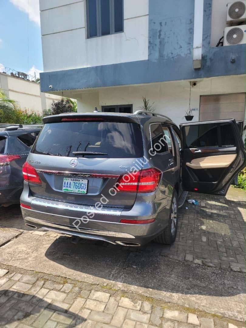 Luxury 7-Seater Mercedes GLS 450 – Accident-Free & Loaded