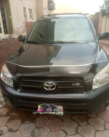 Reliable V6 Power: Nigerian Used 2010 Toyota RAV4