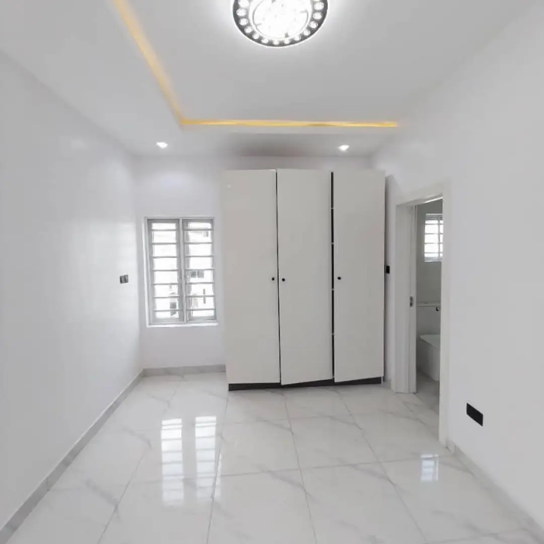 6-Bed Chevron Duplex with Pool & Sprawling Compound