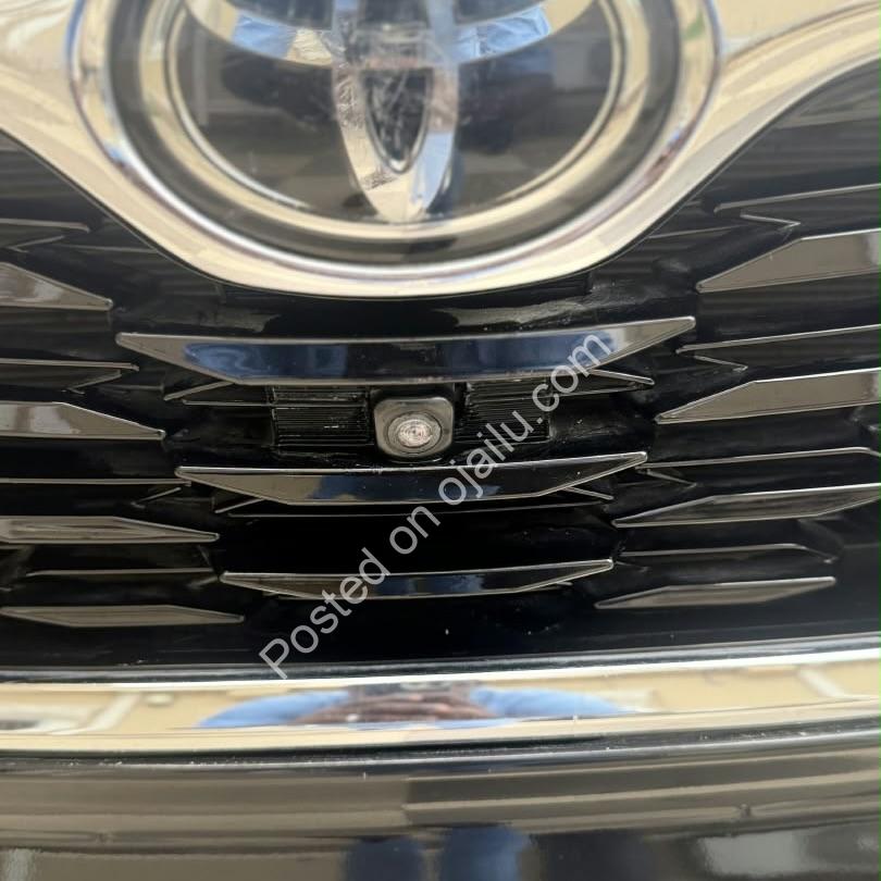 2021 Toyota Highlander Platinum AWD – Blacked-Out Luxury, Priced to Move