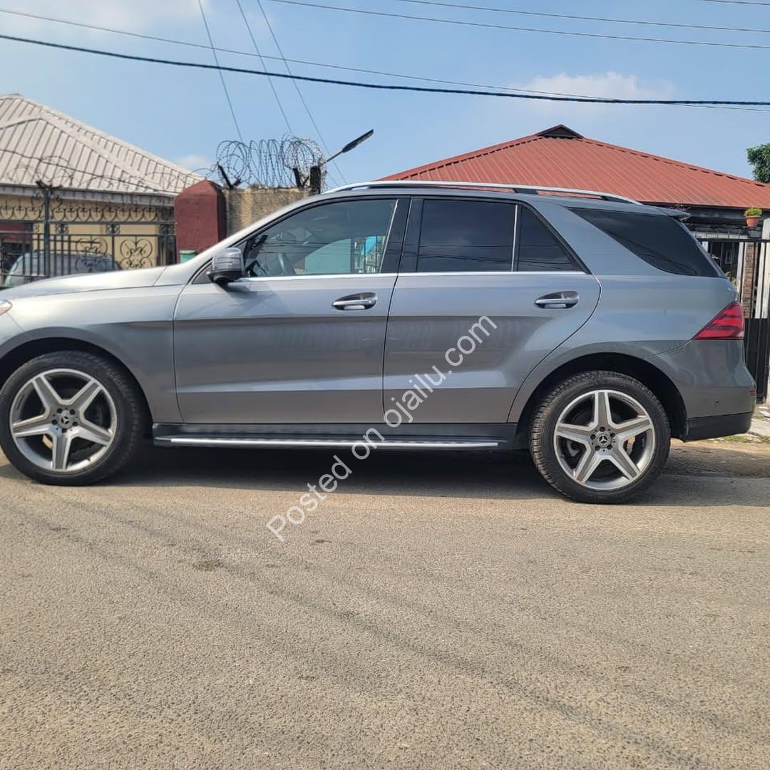 2018 Mercedes-Benz GLE350 AMG: 360 Camera, Black Leather, Pristine