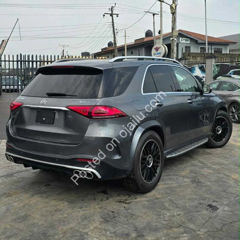 2020 Mercedes-Benz GLE450 4MATIC AMG – Stunning Gray on Cream