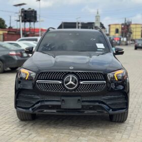 2021 Mercedes GLE350 AMG Trim – Mint Black-on-Black Luxury