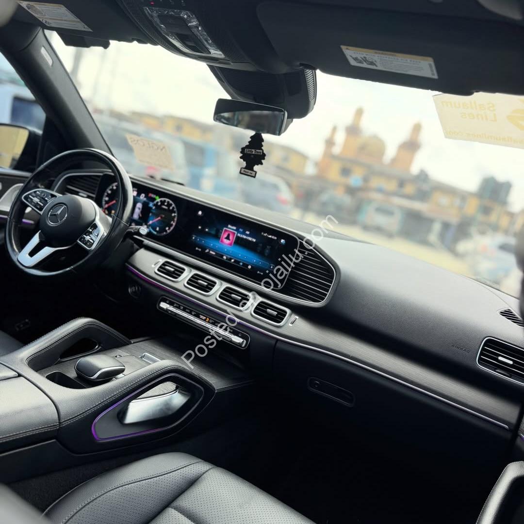 2021 Mercedes GLE350 AMG Trim – Mint Black-on-Black Luxury