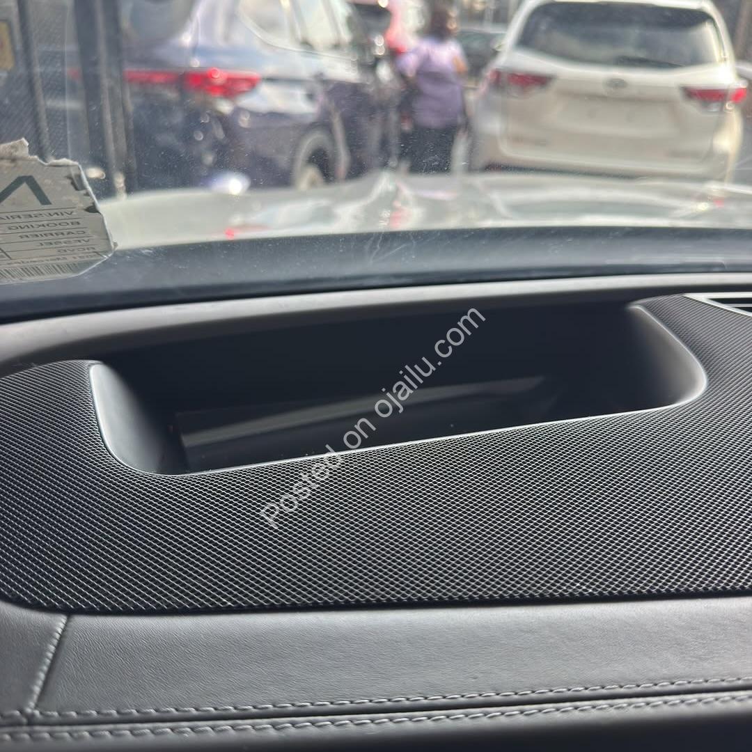 2021 Mercedes GLE350 AMG Trim – Mint Black-on-Black Luxury