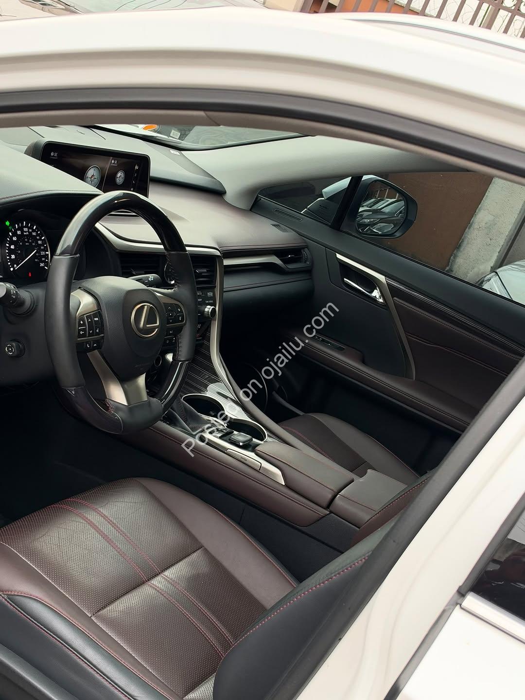2017 Lexus RX350 Premium: Fully Loaded Luxury Awaits