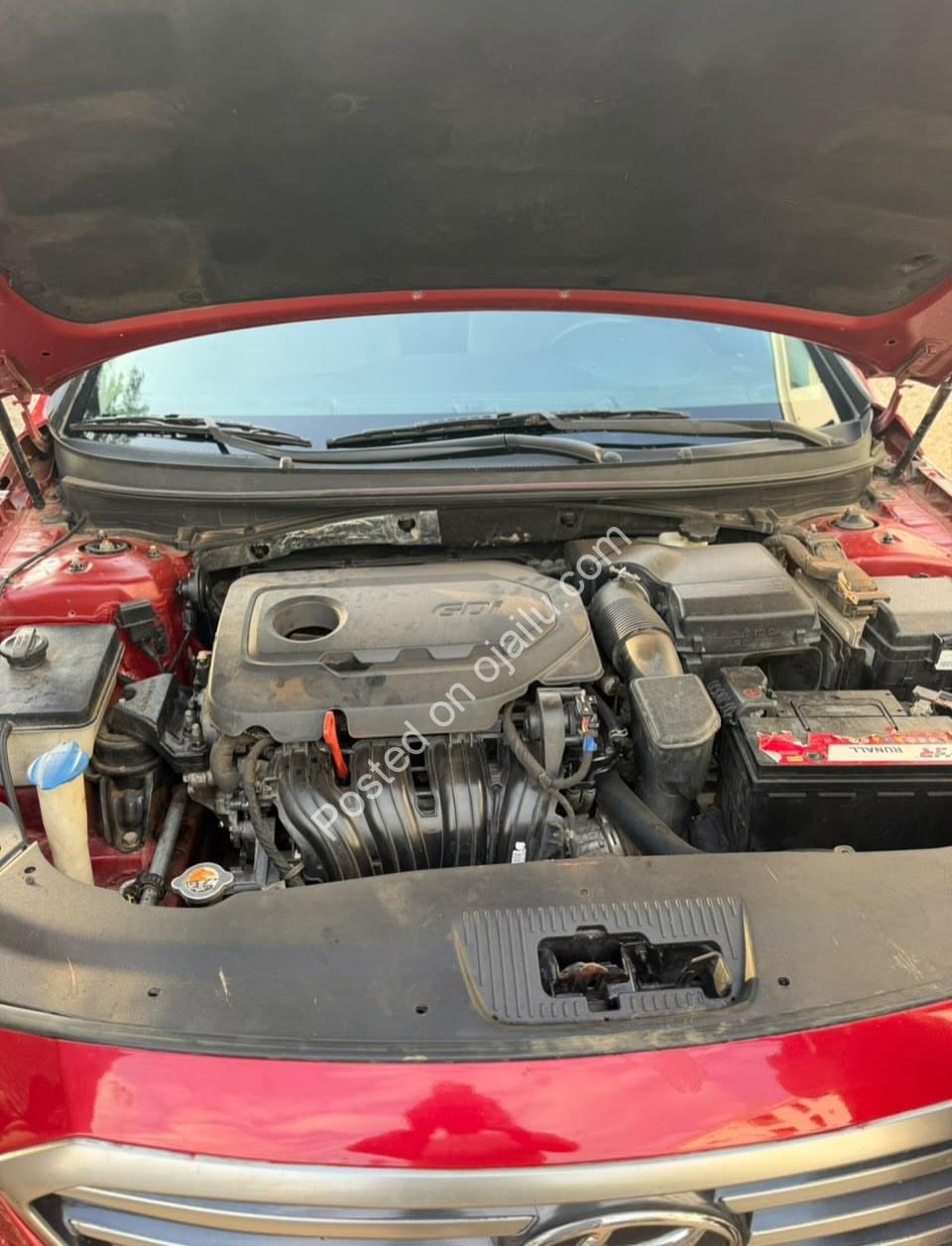 2017 Hyundai Sonata: Pristine Local Used with Apple CarPlay