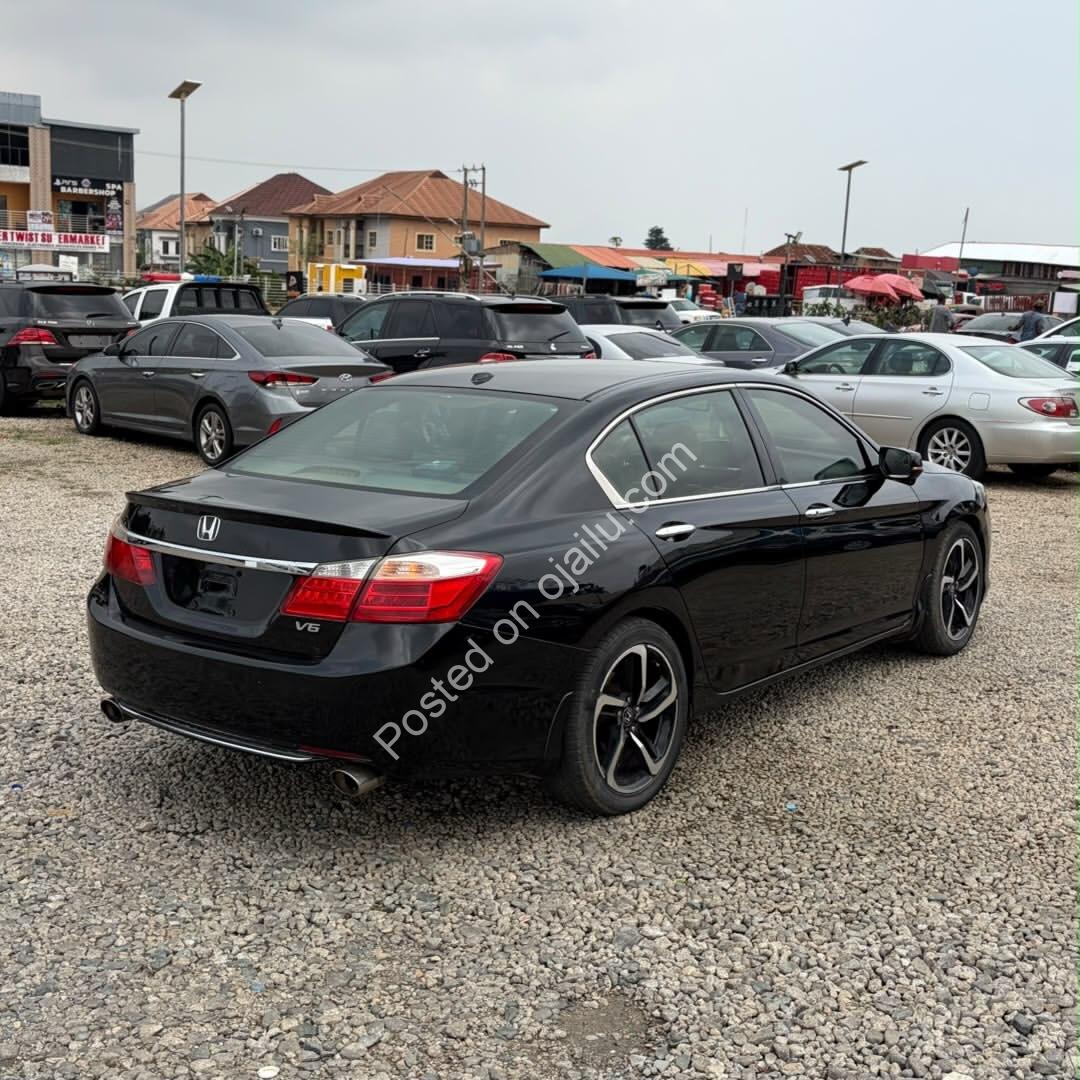 2013 Honda Accord V6: 278HP Luxury Loaded