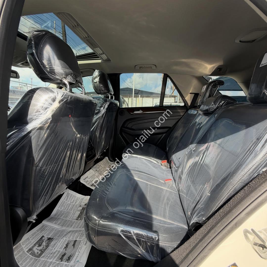 Luxury 2014 Mercedes-Benz ML350 – Open-Roof Style Icon