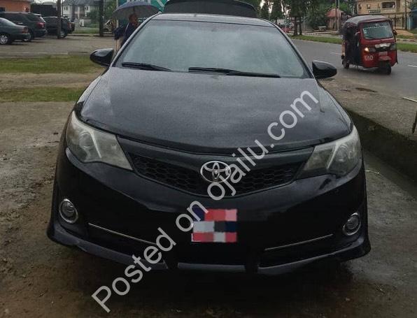 Sleek 2013 Toyota Camry – First Body, Everything Works!