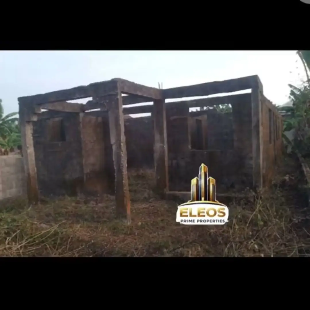 Charming 3-Bedroom Flat in Prime Mowe Location